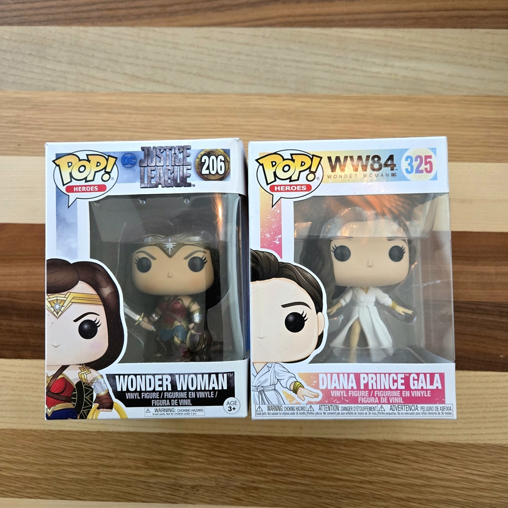 Funko Pop Justice League Wonder Woman 206 and Diana Prince Gala Figure 325